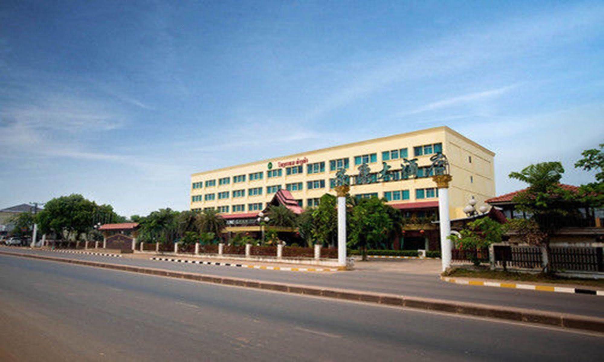 โรงแรมอ่างขาม เวียงจันทน์ ภายนอก รูปภาพ